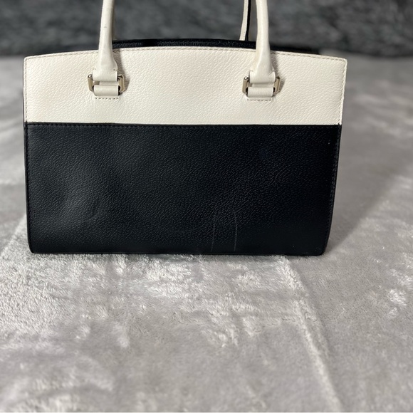 Authentic Kate Spade New York Grove Street Caley handbag. - Picture 5 of 16